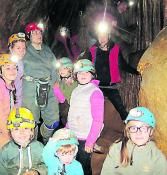 Journées Nationales de la Spéléologie : Auguste, 2 ans et demi, découvre le monde souterrain !