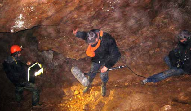 Un événement mémorable dans la Montagne Noire : le tournage de 2013 à la grotte du Calel